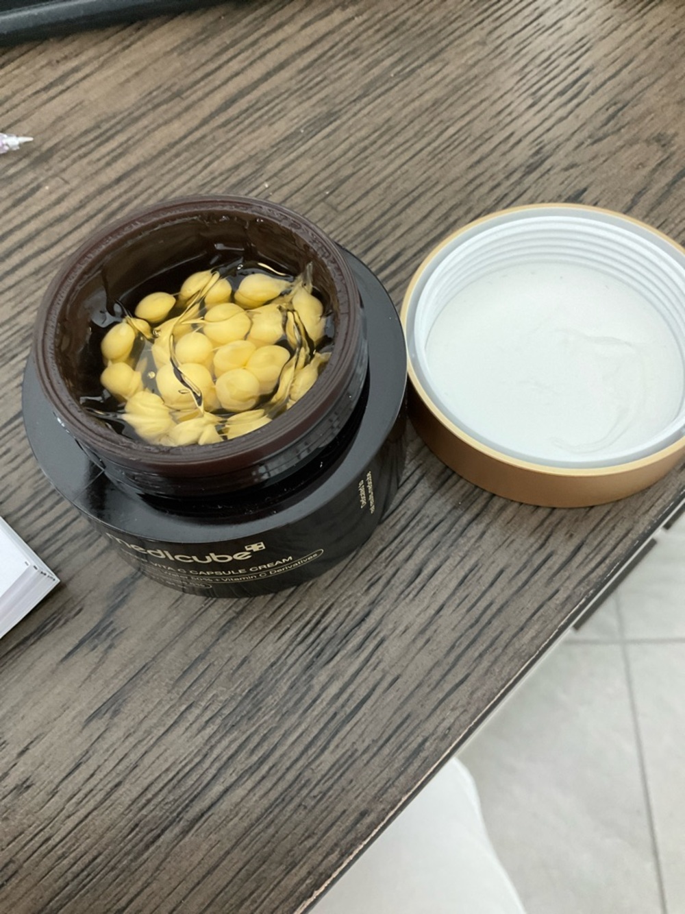 Medicube Deep Vita C Capsule Cream - Picture 4 of 4